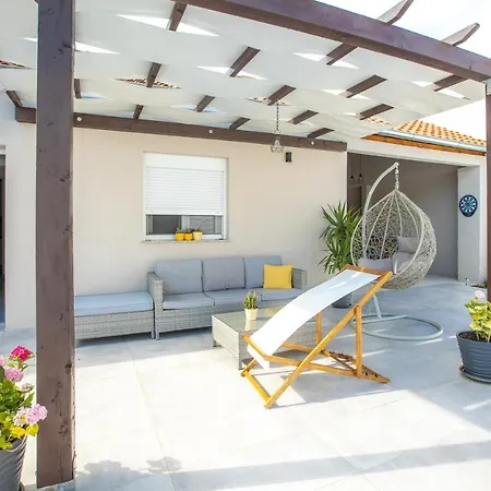Holiday home Kuca Za Odmor Petra *